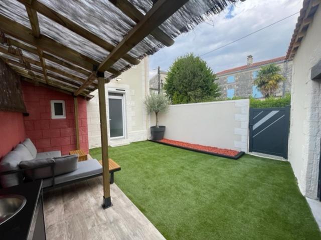 - Le Nuage - Unique, Espace Spa Privatif Et Jardin Avec Plancha Et Salon Privatif, Stationnement Public Gratuit نيورْ المظهر الخارجي الصورة